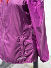 Load image into Gallery viewer, Eddie Bauer Light Jacket XS