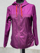Load image into Gallery viewer, Eddie Bauer Light Jacket XS