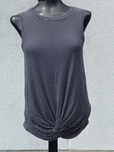 Load image into Gallery viewer, Cable and Gauge Knot Top S