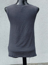 Load image into Gallery viewer, Cable and Gauge Knot Top S