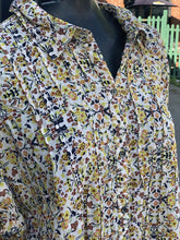 Load image into Gallery viewer, Eddie Beauer Button Up floral Top XXL