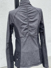 Load image into Gallery viewer, Lululemon Sweater 12