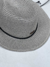 Load image into Gallery viewer, Roots Trail Fedora Hat NWT O/S