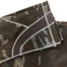 Load image into Gallery viewer, Lululemon camo capris 10