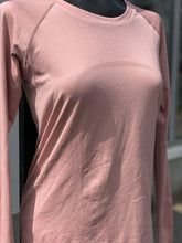 Load image into Gallery viewer, Lululemon Long sleeve top 8