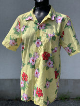 Load image into Gallery viewer, Obey Button Up S