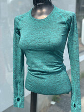 Load image into Gallery viewer, Lululemon Top Long Sleeve 4