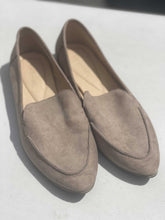 Load image into Gallery viewer, Kate & Mel Flats 8