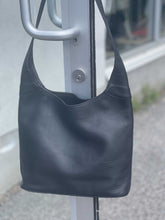 Load image into Gallery viewer, Longchamp Handbag