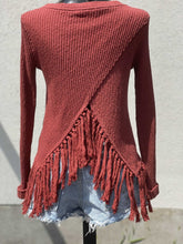 Load image into Gallery viewer, Eri + Ali Fringe Top Long Sleeve XS