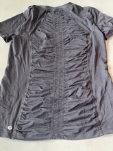 Load image into Gallery viewer, Lululemon T Shirt 6