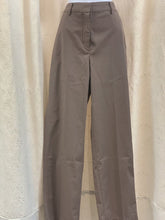 Load image into Gallery viewer, Wilfred Khakis 6 NWT