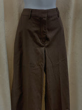 Load image into Gallery viewer, Wilfred Khakis 6 NWT