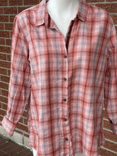 Load image into Gallery viewer, Joe Fresh plaid,button up top XL
