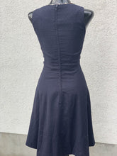 Load image into Gallery viewer, H&M Dress 4