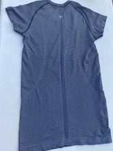 Load image into Gallery viewer, Lululemon T-Shirt 6