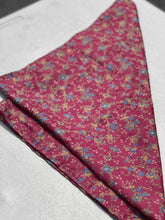 Load image into Gallery viewer, Silk Floral Scarf