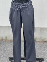 Load image into Gallery viewer, Lululemon Pants 8