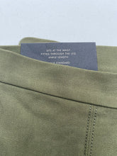 Load image into Gallery viewer, Banana Republic Pants Devon NWT 6 Petite