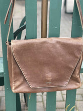 Load image into Gallery viewer, Matt & Nat Vintage Handbag