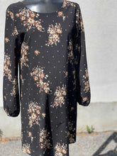 Load image into Gallery viewer, Dex Floral Dress S