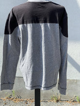 Load image into Gallery viewer, Roots Top Long sleeve M