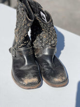 Load image into Gallery viewer, Frye Boots 9 Vintage