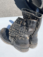 Load image into Gallery viewer, Frye Boots 9 Vintage