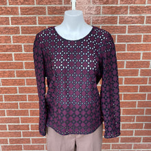 Load image into Gallery viewer, Banana Republic (outlet) Purple top M