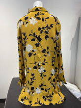 Load image into Gallery viewer, Vero Moda floral top L