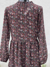 Load image into Gallery viewer, American Eagle Floral Dress M