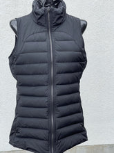 Load image into Gallery viewer, Lululemon Vest 10