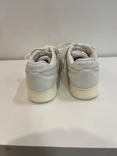 Load image into Gallery viewer, Reebok Classic sneakers 7