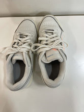 Load image into Gallery viewer, Reebok Classic sneakers 7