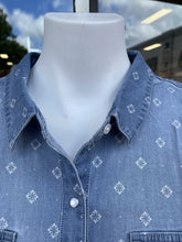 Load image into Gallery viewer, Tahari denim top NWT XL