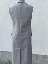 Load image into Gallery viewer, Judith&Charles Vest 2