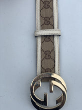 Load image into Gallery viewer, Gucci logo belt 95