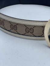 Load image into Gallery viewer, Gucci logo belt 95
