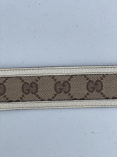 Load image into Gallery viewer, Gucci logo belt 95