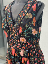 Load image into Gallery viewer, Kate Spade floral dress 10
