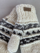 Load image into Gallery viewer, Ark lined wool mittens
