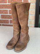 Load image into Gallery viewer, Roots unlined pull on boots 10