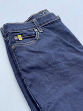 Load image into Gallery viewer, Second Yoga Jeans Jeans Wide Leg 31