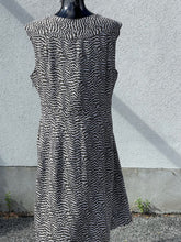 Load image into Gallery viewer, Tory Burch Dress 14