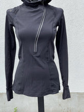 Load image into Gallery viewer, Lululemon Sweater 4