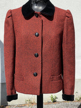Load image into Gallery viewer, Celine Vintage Blazer L