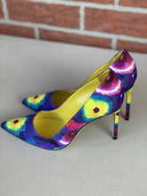 Load image into Gallery viewer, Manolo Blahnik tie dye heels 39