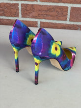Load image into Gallery viewer, Manolo Blahnik tie dye heels 39