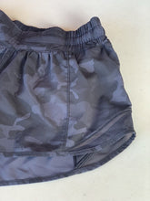 Load image into Gallery viewer, Lululemon camo print lined shorts 6