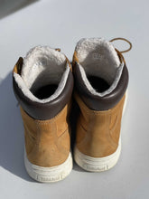 Load image into Gallery viewer, Timberland Boots 8